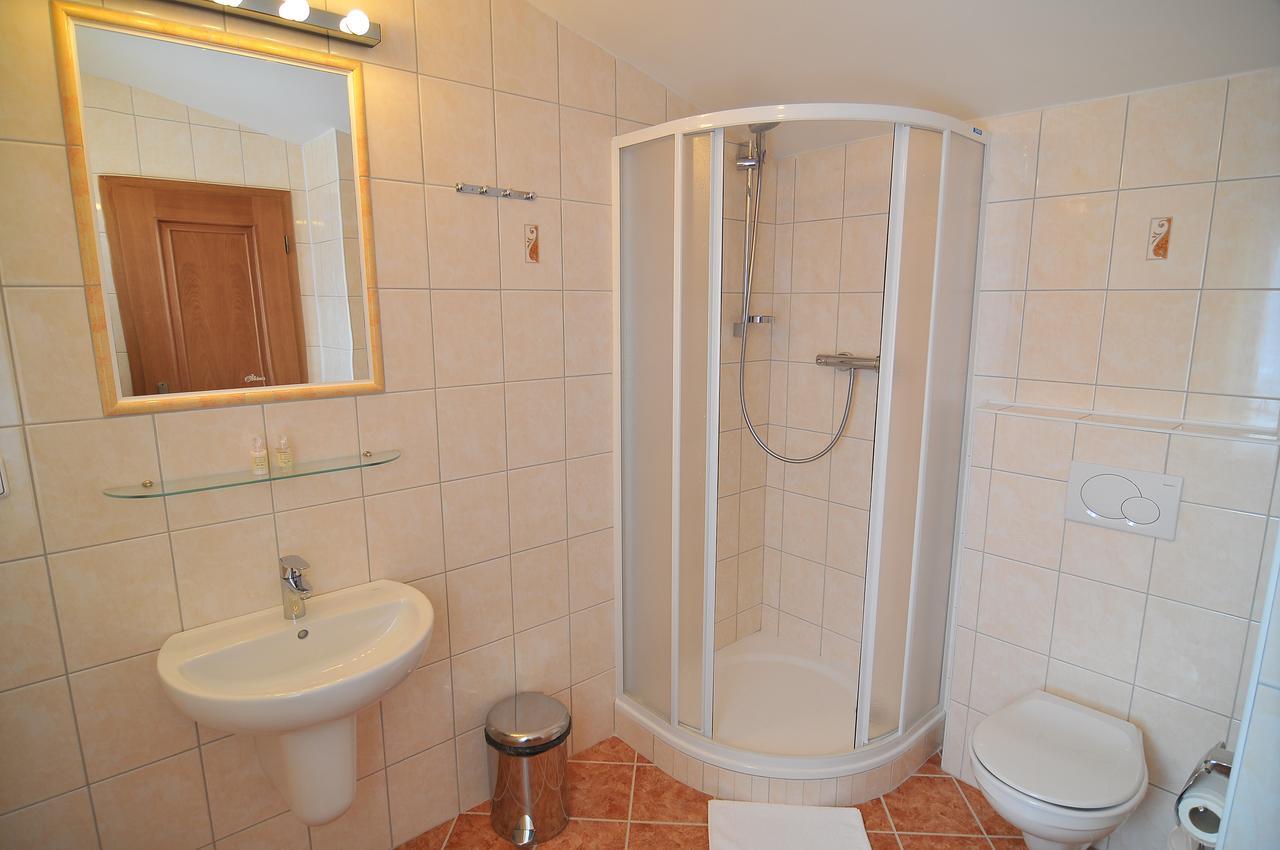 Hotel Manes Svratka Luaran gambar