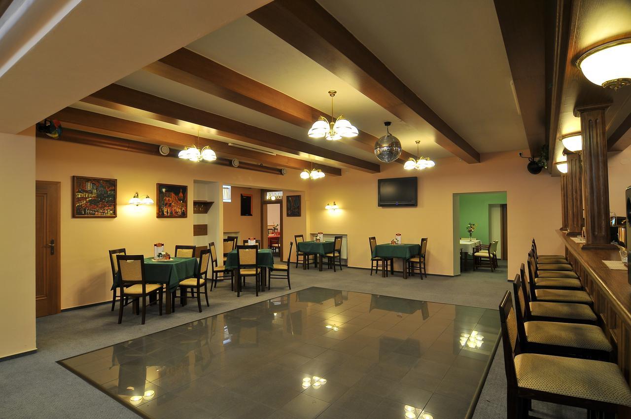 Hotel Manes Svratka Luaran gambar
